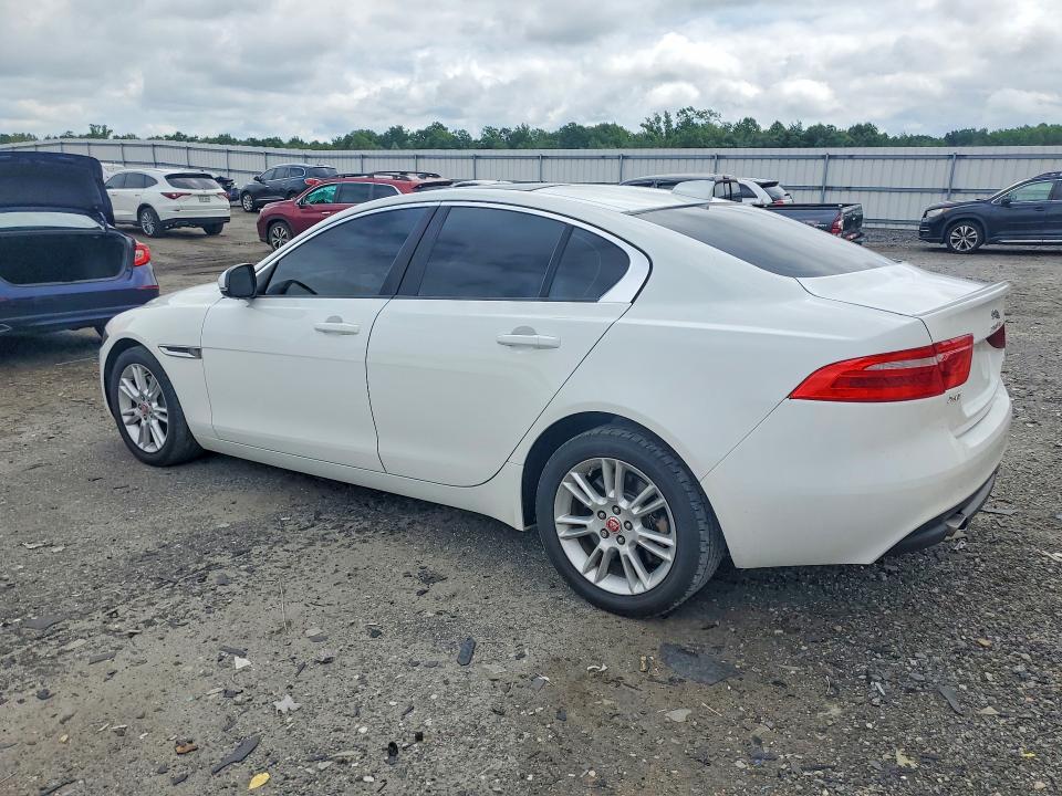 2018 Jaguar Xe მანქანა იყიდება აუქციონზე, vin: SAJAJ4FX4JCP25812, აუქციონის ნომერი: 60610456