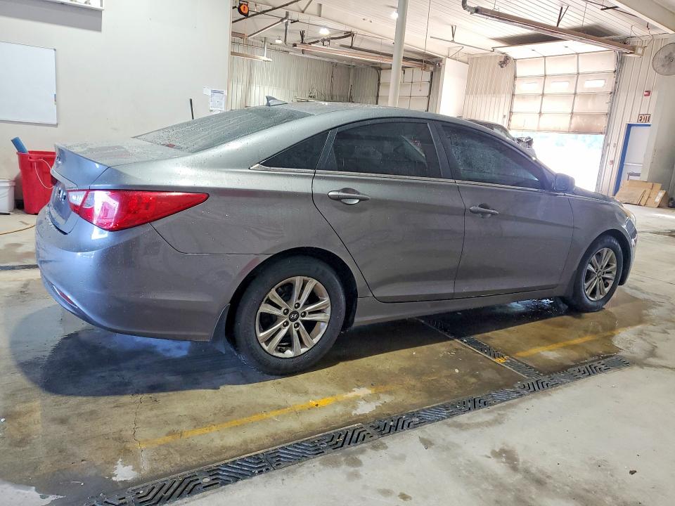 Продажа на аукционе авто 2013 Hyundai Sonata, vin: 5NPEB4AC4DH624148, номер лота: 61391906