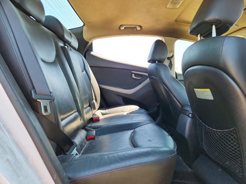 62003116 :رقم المزاد ، KMHDH4AH1FU251368 vin ، 2015 Hyundai Elantra مزاد بيع