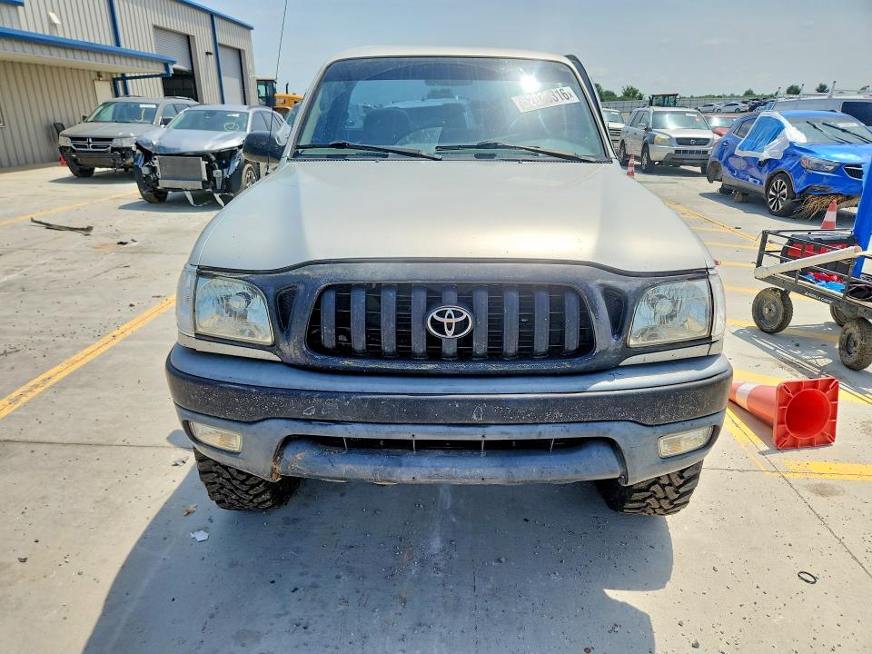 62030316 :رقم المزاد ، 5TEPM62N82Z887302 vin ، 2002 Toyota Tacoma مزاد بيع