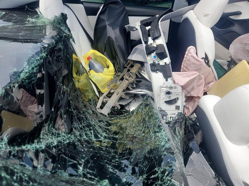 61761326 :رقم المزاد ، 5YJ3E1EB6SF909783 vin ، 2025 Tesla Model 3 مزاد بيع