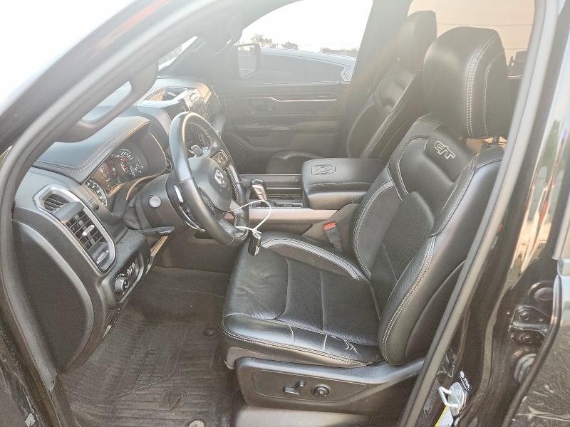 61626556 :رقم المزاد ، 1C6SRFLT8NN120881 vin ، 2022 Ram 1500 مزاد بيع