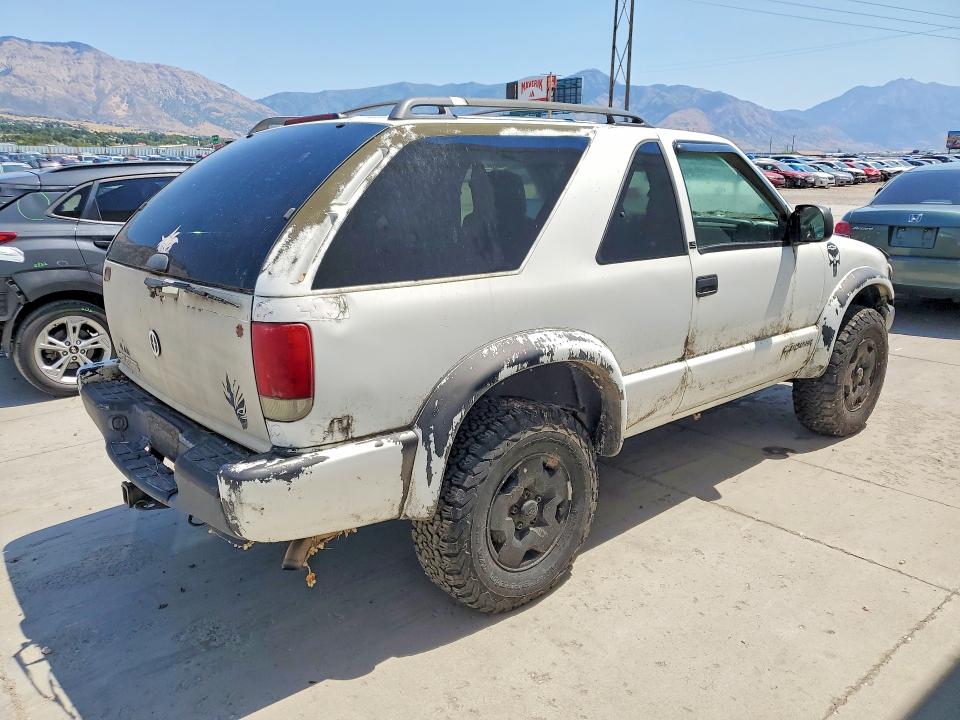 63433516 :رقم المزاد ، 1GNCT18WX1K163836 vin ، 2001 Chevrolet Blazer مزاد بيع