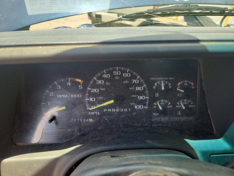 60008496 :رقم المزاد ، 1GCGC24K6SZ196893 vin ، 1995 Chevrolet Gmt-400 مزاد بيع