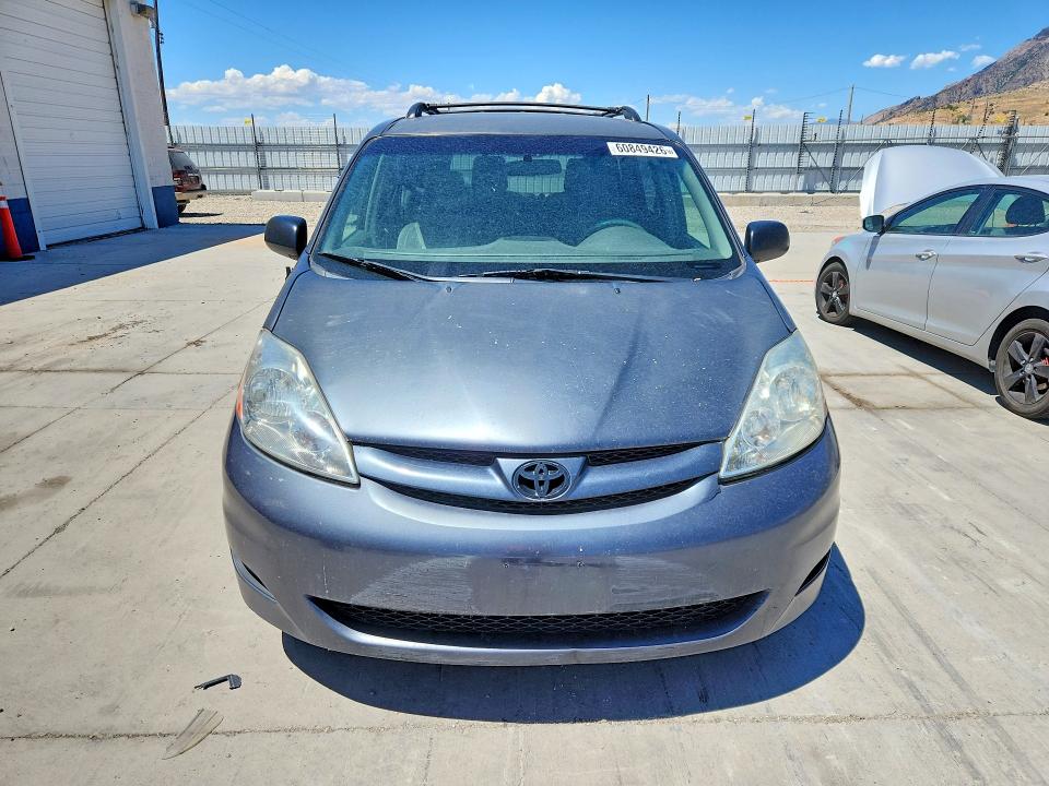 Aukcja sprzedaży 2010 Toyota Sienna, vin: 5TDKK4CC3AS323280, numer aukcji: 60849426