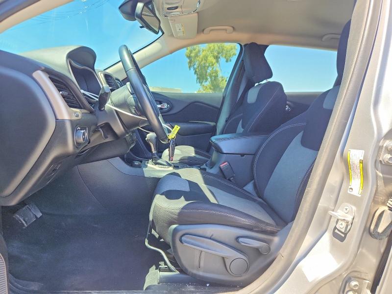 63239996 :رقم المزاد ، 1C4PJMCS8EW315424 vin ، 2014 Jeep Cherokee مزاد بيع