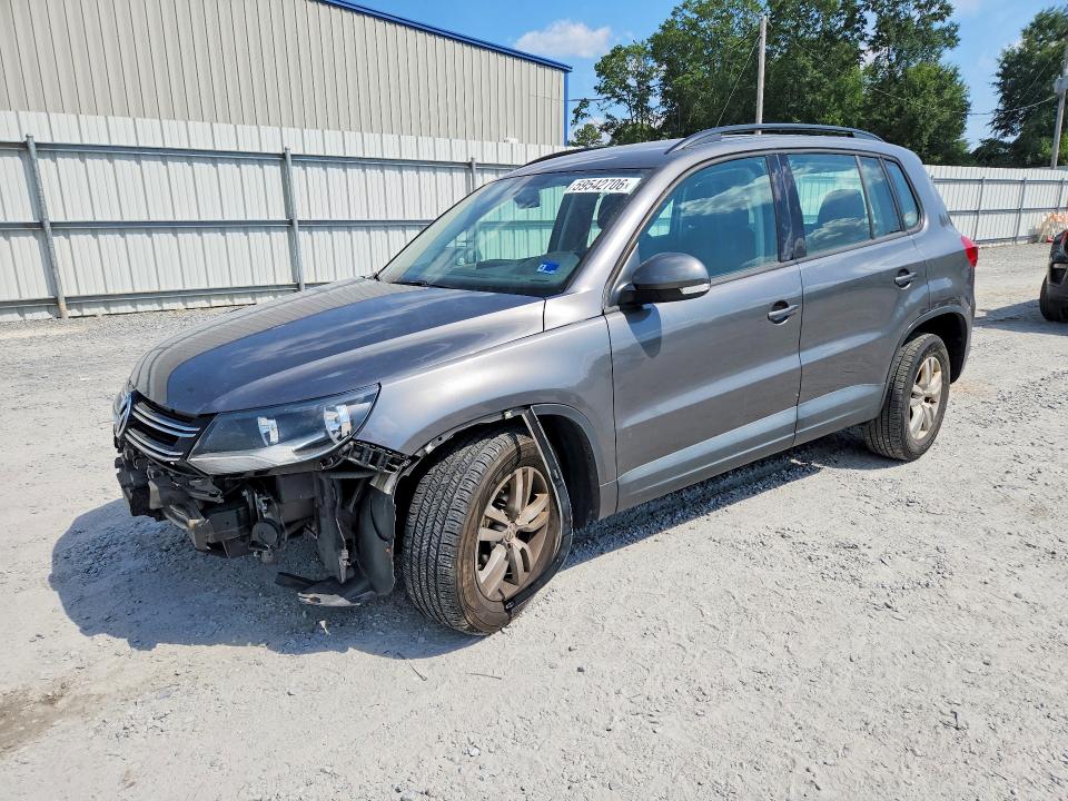 59542706 :رقم المزاد ، WVGAV7AX1FW512832 vin ، 2015 Volkswagen Tiguan مزاد بيع