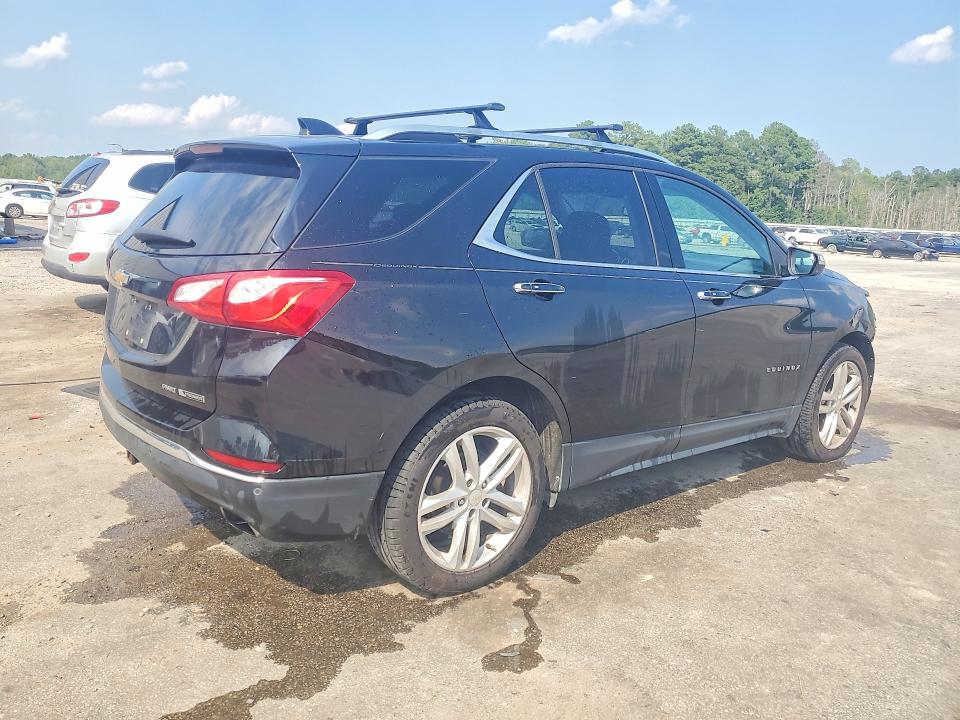 2018 Chevrolet Equinox მანქანა იყიდება აუქციონზე, vin: 2GNAXWEX9J6137897, აუქციონის ნომერი: 62279236