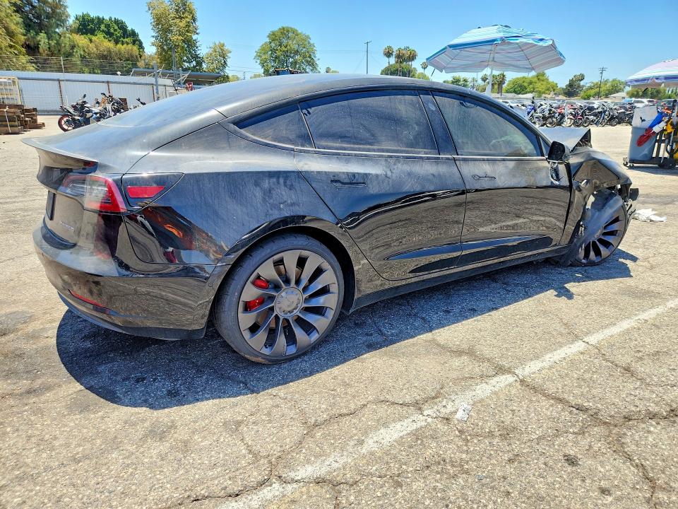 61536606 :رقم المزاد ، 5YJ3E1EC2MF868001 vin ، 2021 Tesla Model 3 مزاد بيع