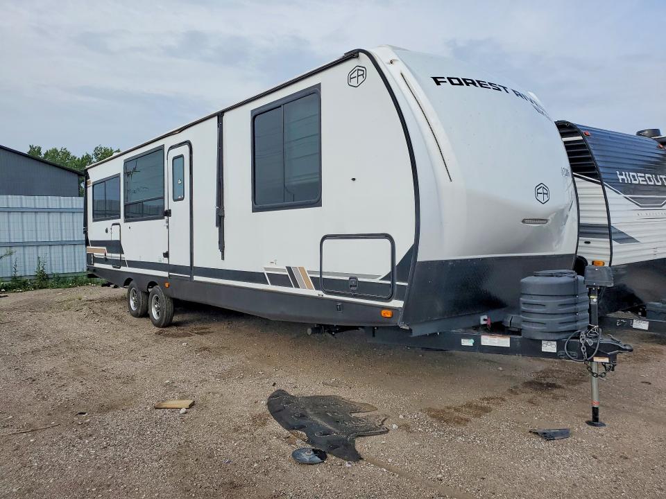 61723816 :رقم المزاد ، 4X4TVBB20S4125479 vin ، 2025 Foresriver Vibe مزاد بيع