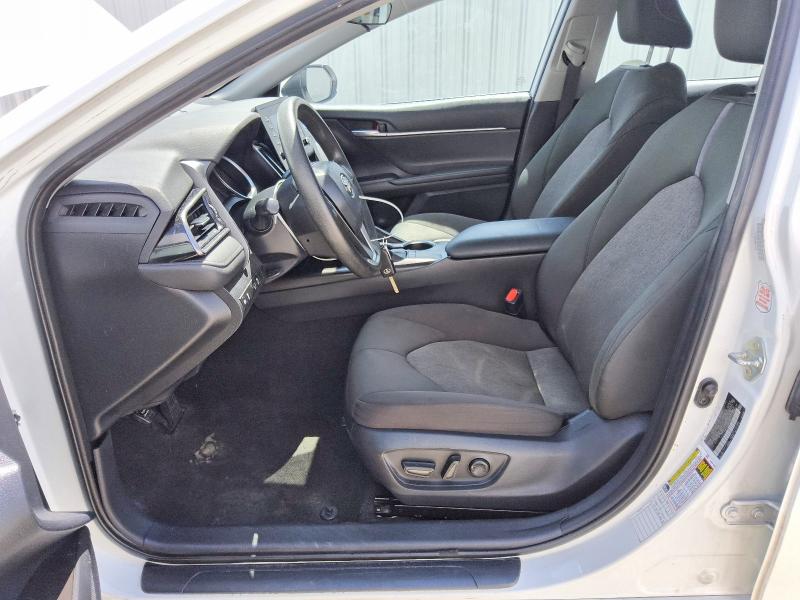 60572626 :رقم المزاد ، 4T1C11AK4PU805952 vin ، 2023 Toyota Camry مزاد بيع