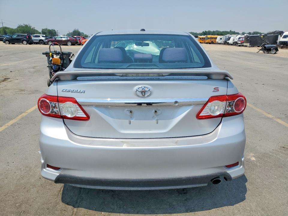 61732746 :رقم المزاد ، 2T1BU4EE6BC734997 vin ، 2011 Toyota Corolla مزاد بيع