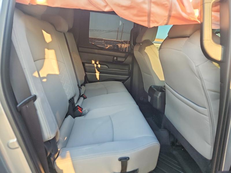 Продажа на аукционе авто 2025 Toyota Tacoma, vin: 3TYKB5FN8ST019094, номер лота: 62114356