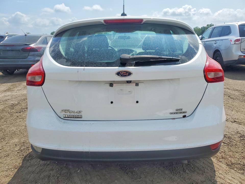 63484656 :رقم المزاد ، 1FADP3K21FL265259 vin ، 2015 Ford Focus مزاد بيع