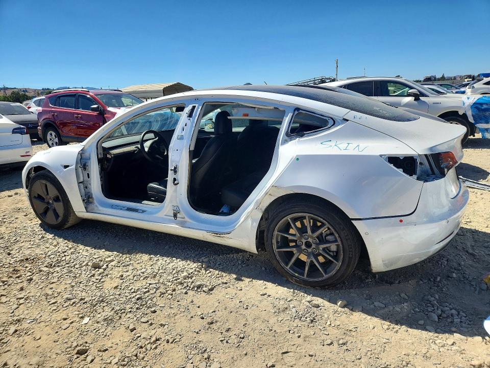 Продажа на аукционе авто 2022 Tesla Model 3, vin: 5YJ3E1EAXNF122864, номер лота: 61821656