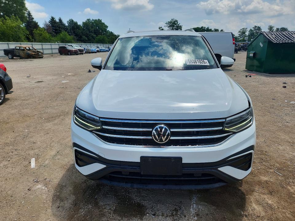 59381026 :رقم المزاد ، 3VV2B7AX6NM150403 vin ، 2022 Volkswagen Tiguan مزاد بيع