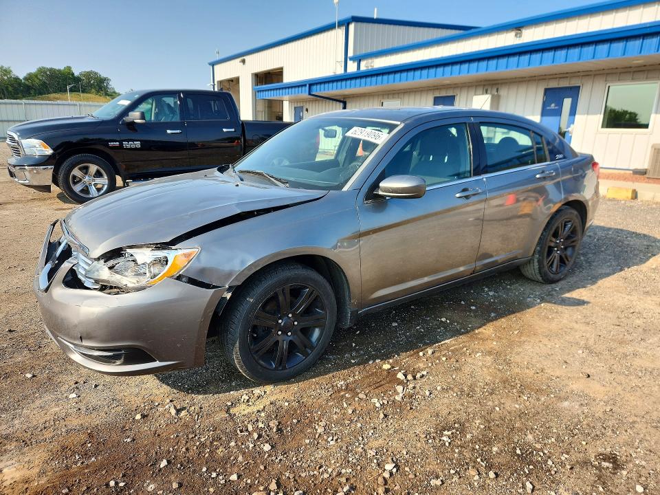 62919096 :رقم المزاد ، 1C3BC1FB0BN614619 vin ، 2011 Chrysler 200 مزاد بيع