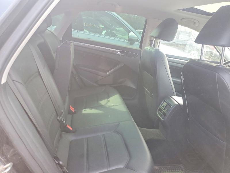 79135225 :رقم المزاد ، 1VWBA7A31JC037336 vin ، 2018 Volkswagen Passat مزاد بيع