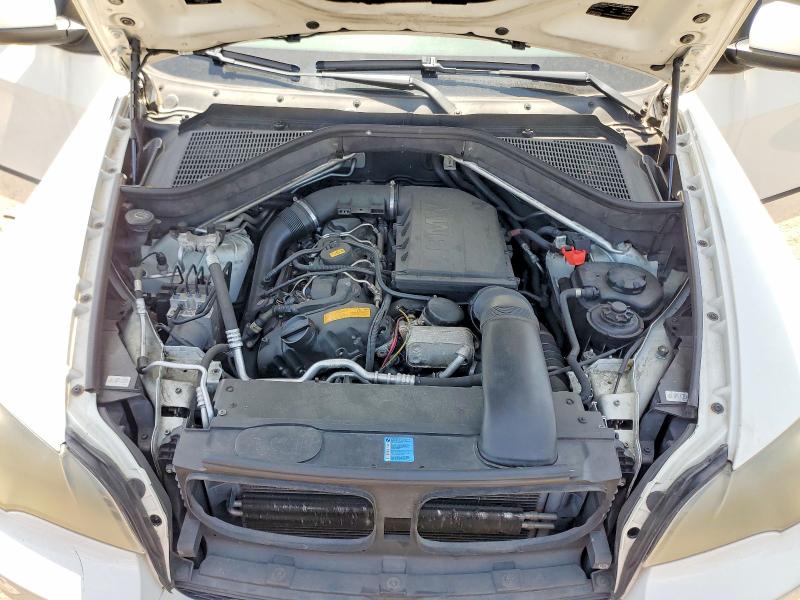59625206 :رقم المزاد ، 5UXZV4C56BLL58081 vin ، 2011 Bmw X5 مزاد بيع