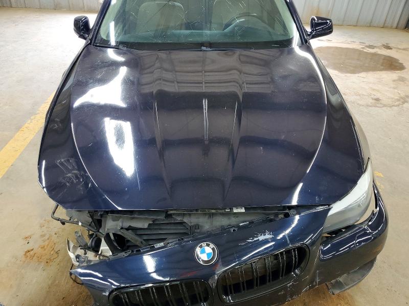 62637536 :رقم المزاد ، WBAFR1C51BC741818 vin ، 2011 Bmw 528 مزاد بيع