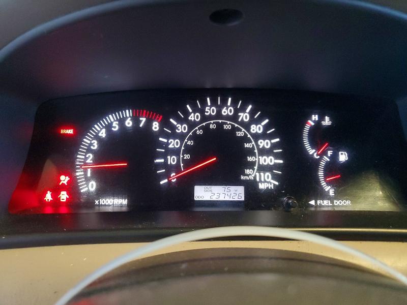 60571136 :رقم المزاد ، 1NXBR32E26Z682210 vin ، 2006 Toyota Corolla مزاد بيع