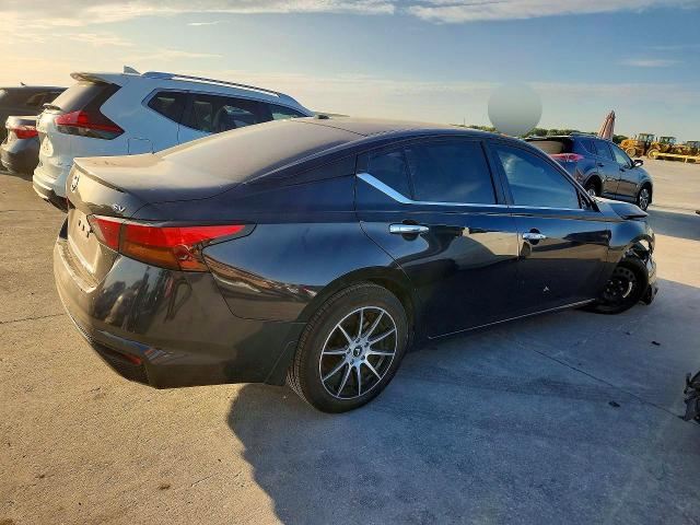 60518316 :رقم المزاد ، 1N4BL4DV7NN341795 vin ، 2022 Nissan Altima مزاد بيع