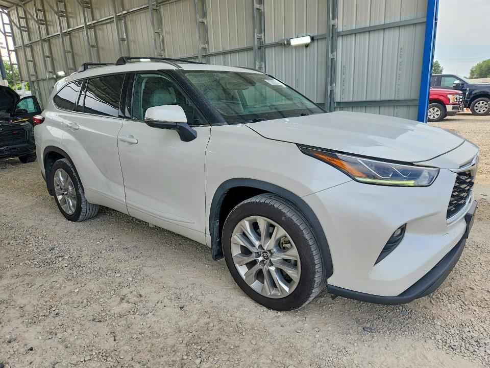 Aukcja sprzedaży 2022 Toyota Highlander, vin: 5TDDZRBH9NS165807, numer aukcji: 63002286