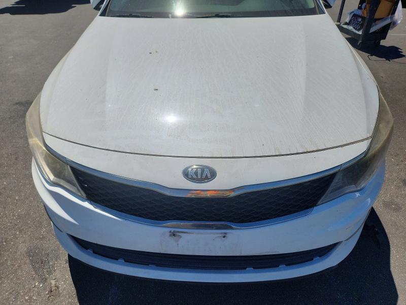 2017 Kia Optima მანქანა იყიდება აუქციონზე, vin: 5XXGT4L31HG156626, აუქციონის ნომერი: 60080186