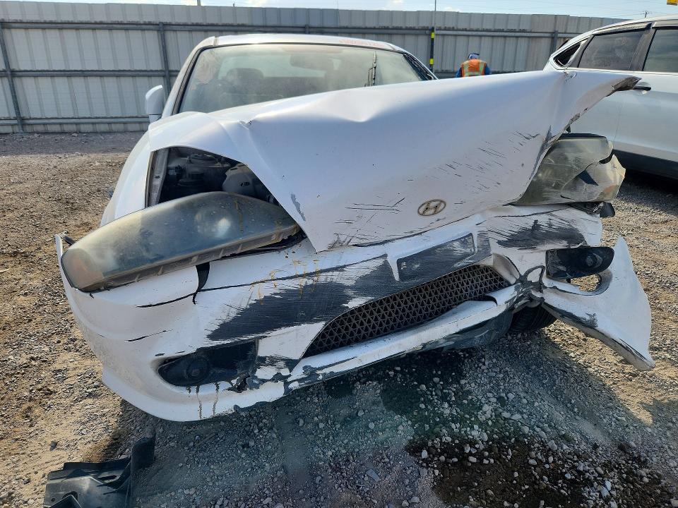 59200726 :رقم المزاد ، KMHHM65D35U169091 vin ، 2005 Hyundai Tiburon مزاد بيع