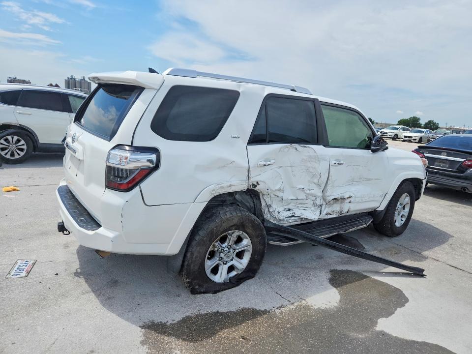 2014 Toyota 4runner მანქანა იყიდება აუქციონზე, vin: JTEZU5JR4E5077210, აუქციონის ნომერი: 59533426