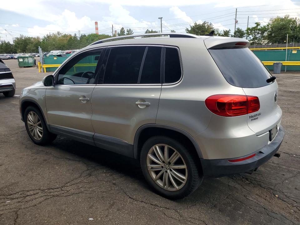 2013 Volkswagen Tiguan მანქანა იყიდება აუქციონზე, vin: WVGAV3AX3DW087734, აუქციონის ნომერი: 62613396