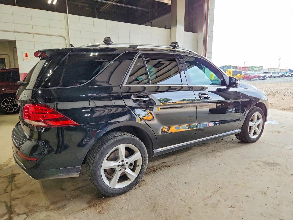 Продажа на аукционе авто 2019 Mercedes-benz Gle, vin: 4JGDA5GB2KB217295, номер лота: 60044976