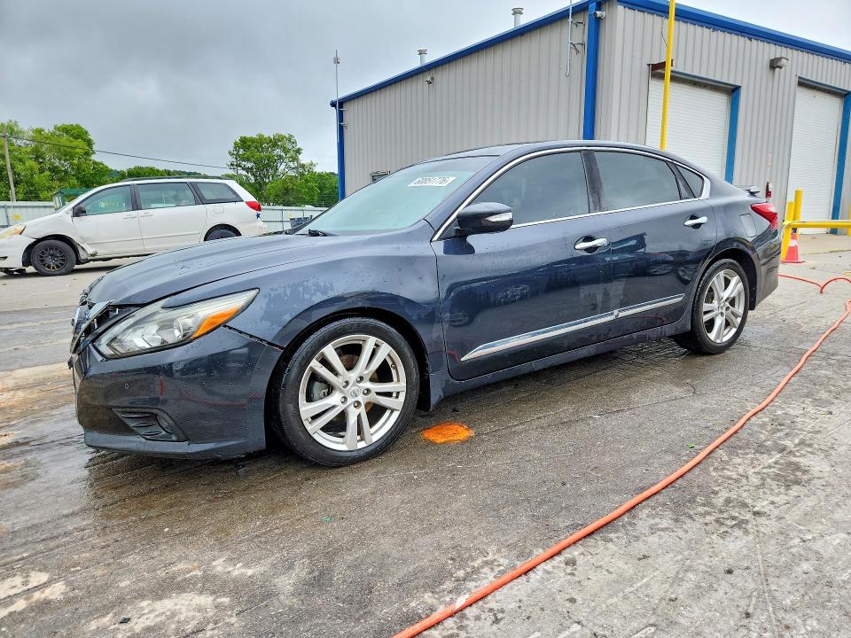 Продажа на аукционе авто 2017 Nissan Altima, vin: 1N4BL3AP4HC174666, номер лота: 60851776
