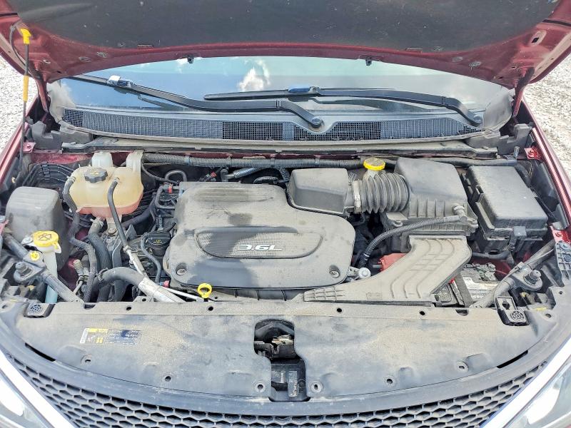 61560686 :رقم المزاد ، 2C4RC1GG8HR531536 vin ، 2017 Chrysler Pacifica مزاد بيع