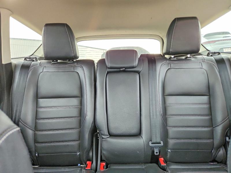 61408526 :رقم المزاد ، 1FMCU9J96HUE41392 vin ، 2017 Ford Escape مزاد بيع
