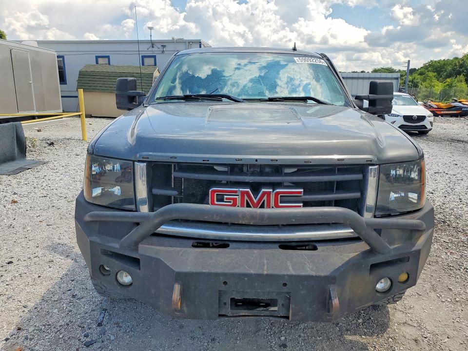 59092256 :رقم المزاد ، 1GTR2VE37BZ174051 vin ، 2011 Gmc Sierra مزاد بيع