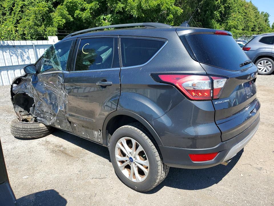 62538856 :رقم المزاد ، 1FMCU0GD1JUC91849 vin ، 2018 Ford Escape مزاد بيع