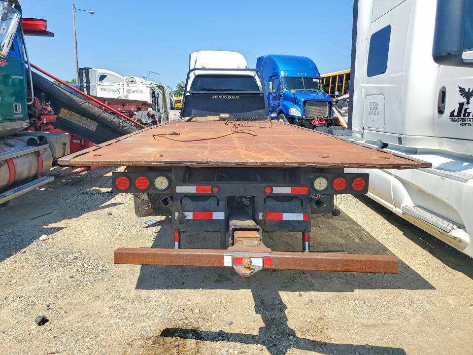 61033786 :رقم المزاد ، 3FRNF65F65V145887 vin ، 2005 Ford F650 مزاد بيع