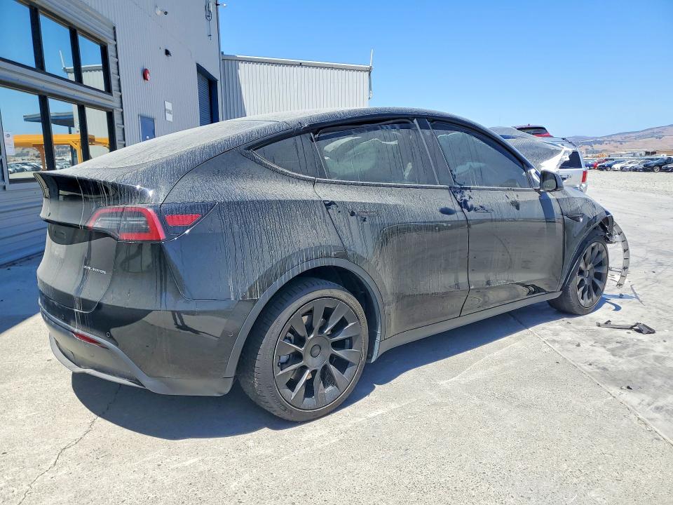 55478556 :رقم المزاد ، 7SAYGDEE4NF346316 vin ، 2022 Tesla Model Y مزاد بيع