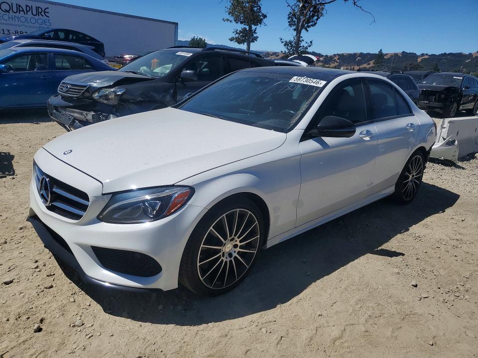 59730546 :رقم المزاد ، 55SWF4JB2HU195885 vin ، 2017 Mercedes-benz C مزاد بيع