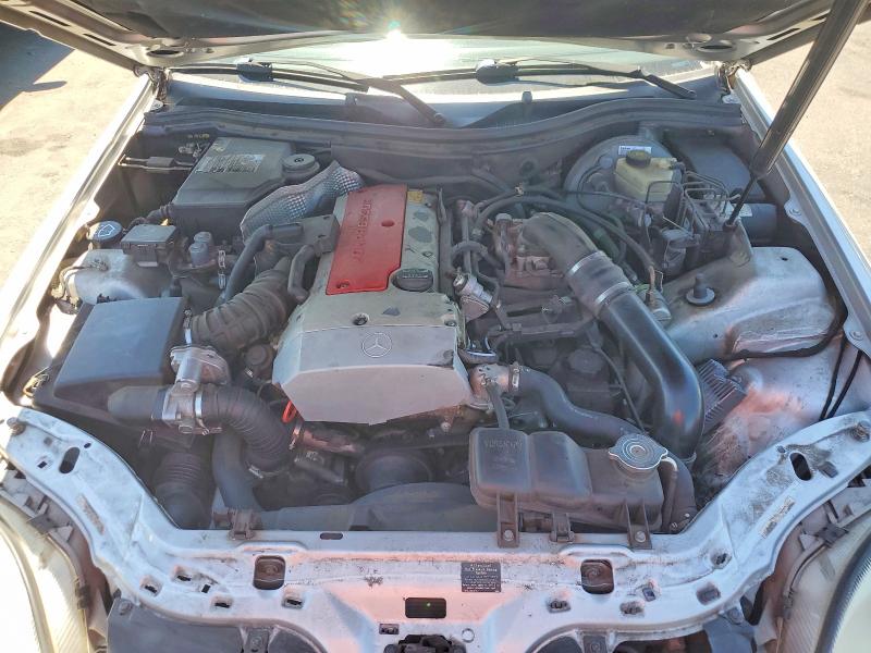 1999 Mercedes-benz Slk მანქანა იყიდება აუქციონზე, vin: WDBKK47FXXF121791, აუქციონის ნომერი: 60444446