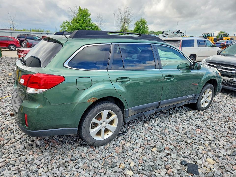 60426656 :رقم المزاد ، 4S4BRCCC1E3246675 vin ، 2014 Subaru Outback مزاد بيع