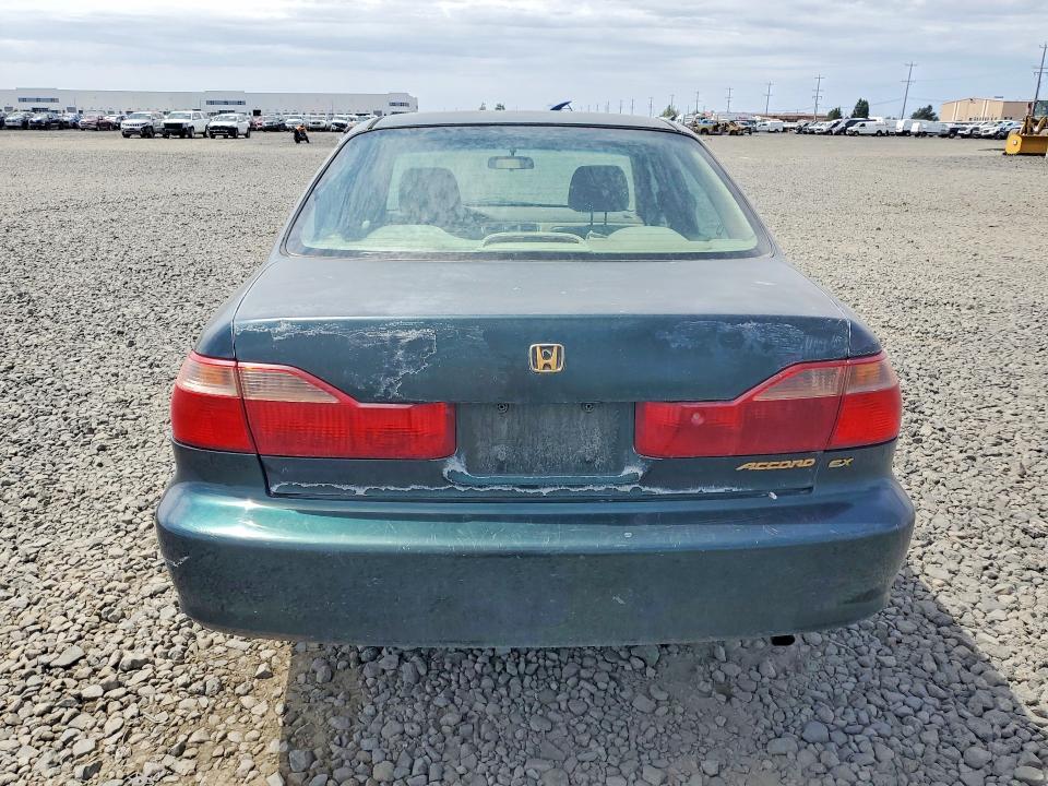 Продаж на аукціоні авто 1998 Honda Accord, vin: 1HGCG6677WA261792, номер лоту: 60987316