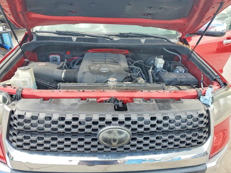 60626066 :رقم المزاد ، 5TFRM5F11JX126062 vin ، 2018 Toyota Tundra مزاد بيع