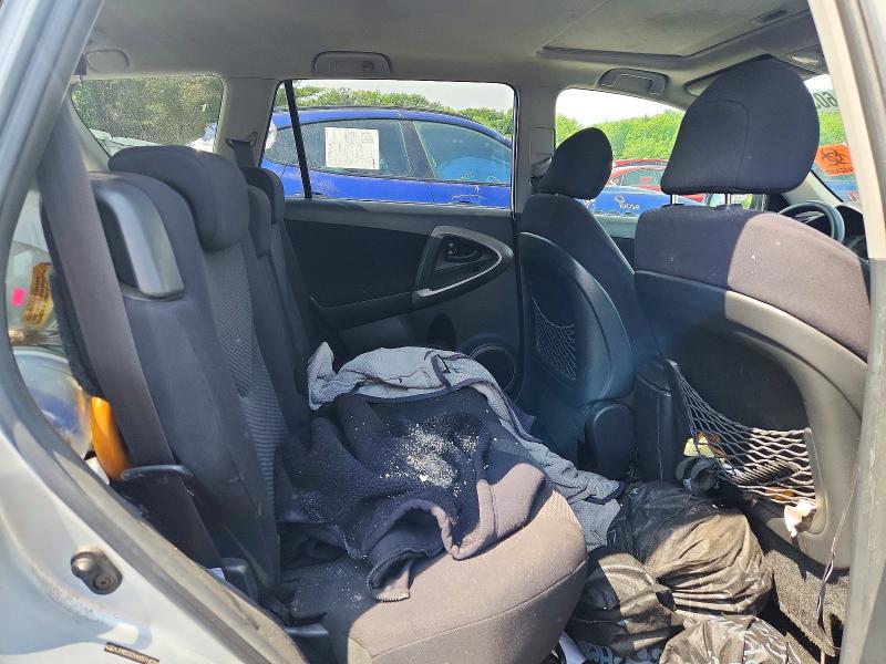 60321296 :رقم المزاد ، JTMBD32V465014034 vin ، 2006 Toyota Rav4 مزاد بيع
