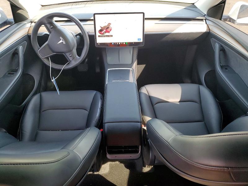 61356376 :رقم المزاد ، 7SAYGDEE9NF557902 vin ، 2022 Tesla Model Y مزاد بيع
