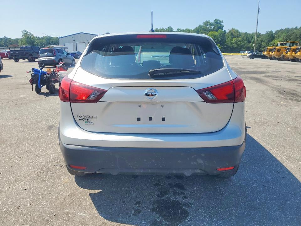 62545466 :رقم المزاد ، JN1BJ1CP1JW156666 vin ، 2018 Nissan Rogue Sport مزاد بيع