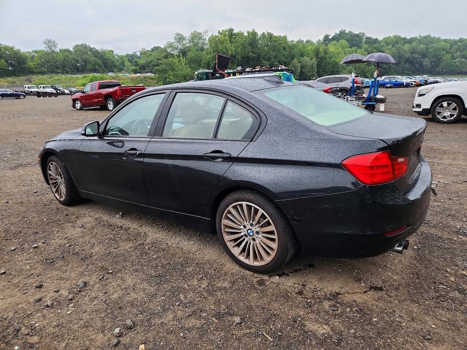 61720676 :رقم المزاد ، WBA3A5C56CF258942 vin ، 2012 Bmw 328 مزاد بيع