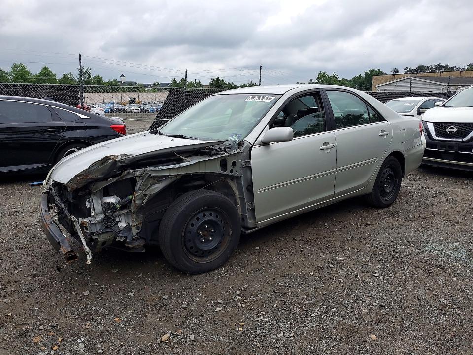 58990846 :رقم المزاد ، 4T1BE32K12U058040 vin ، 2002 Toyota Camry مزاد بيع