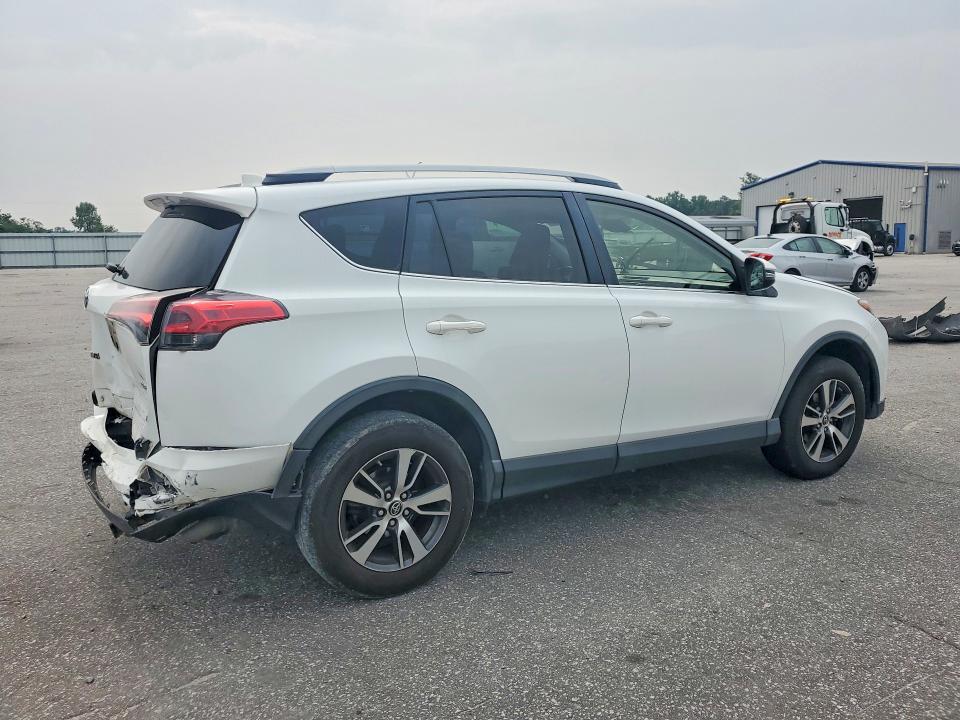 2017 Toyota Rav4 მანქანა იყიდება აუქციონზე, vin: JTMWFREV4HD107168, აუქციონის ნომერი: 62898516